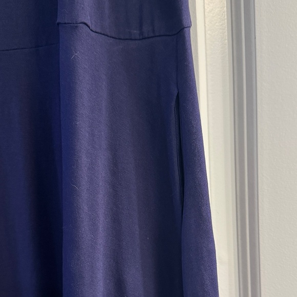 Navy Blue Sleeveless Dress with Pockets - Picture 5 of 9